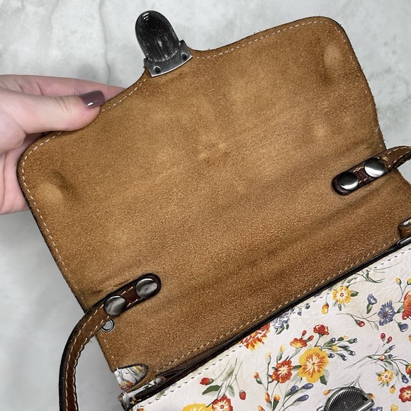 Patricia‎ Nash Floral Leather Crossbody Bag Suede Multiple Compartments - Picture 4 of 12